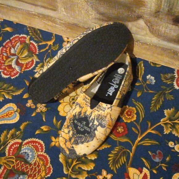 Harry Potter Marauder's Map Slip-On Shoes - Picture 3 of 4